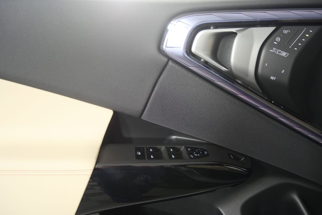 Used 2026 Skyscraper Grey Metallic BMW 30 xDrive image 8