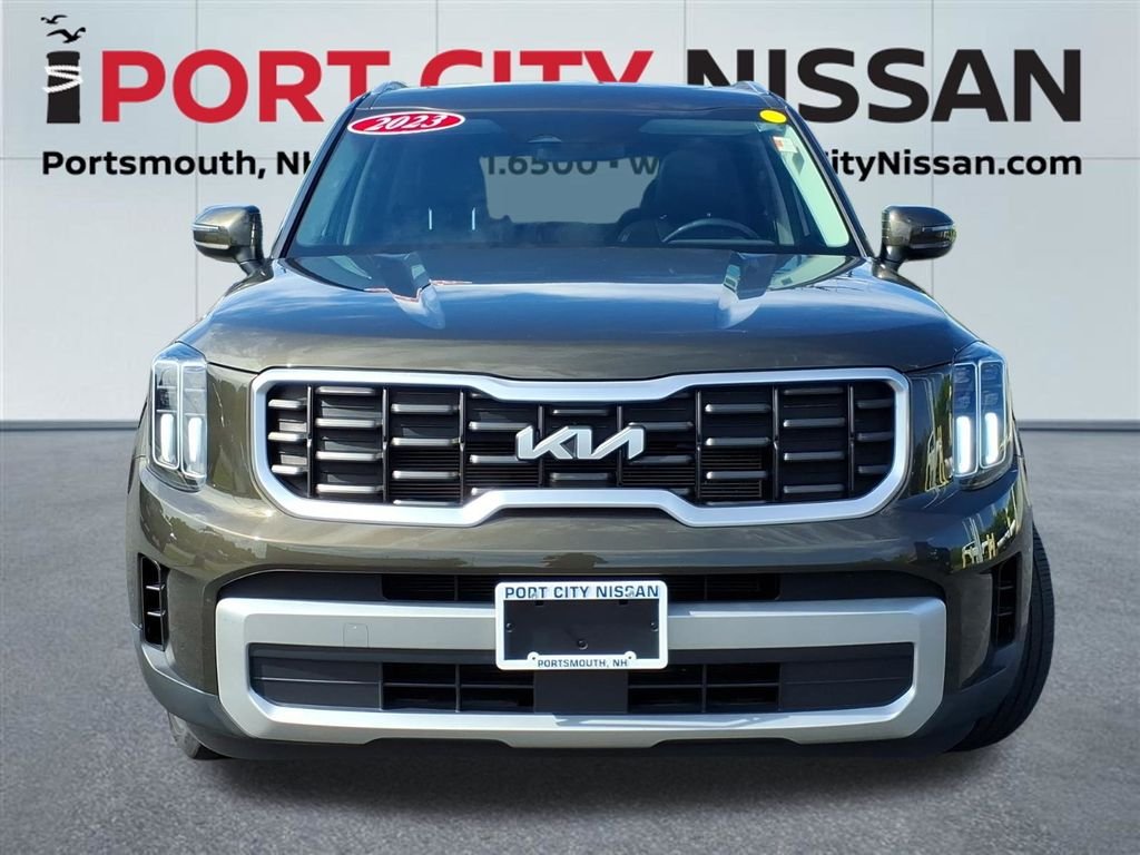 Used 2023 Dark Moss Kia S v6 w/sunroof & 3rd row image 34