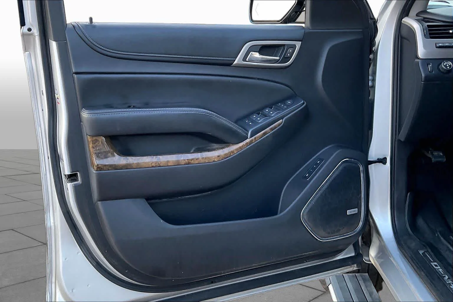 Used 2015 QUICKSILVER METALLIC GMC Denali image 18
