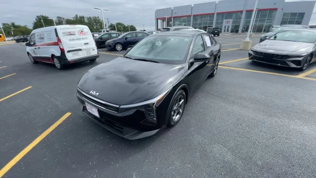 2025 Kia K4 LXS - Photo 6