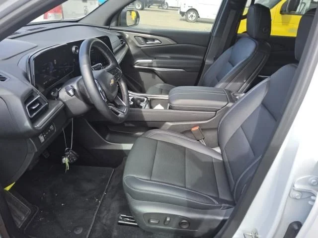 Used 2026 White Chevrolet LT image 6