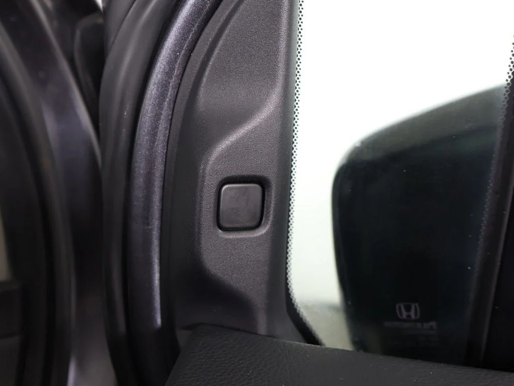 Used 2019 Modern Steel Metallic Honda EX image 38