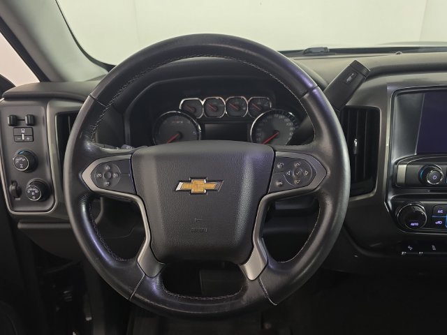 Used 2018 GRAPHITE METALLIC Chevrolet LT image 15