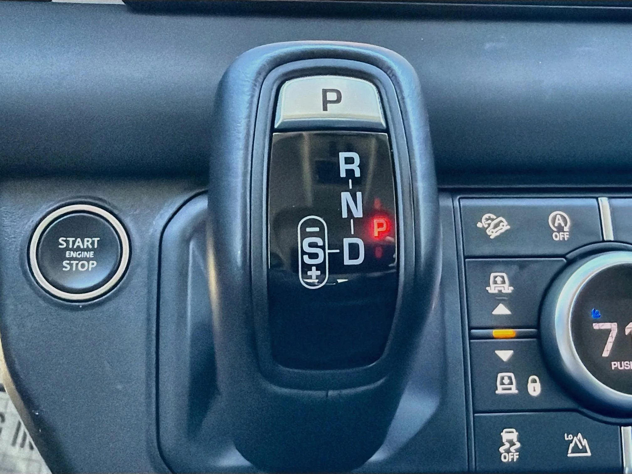 Certified Used 2024 Fuji White Land Rover S image 26