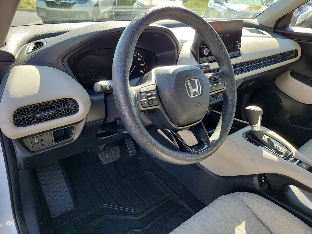 Certified Used 2025 Platinum White Pearl Honda LX image 16