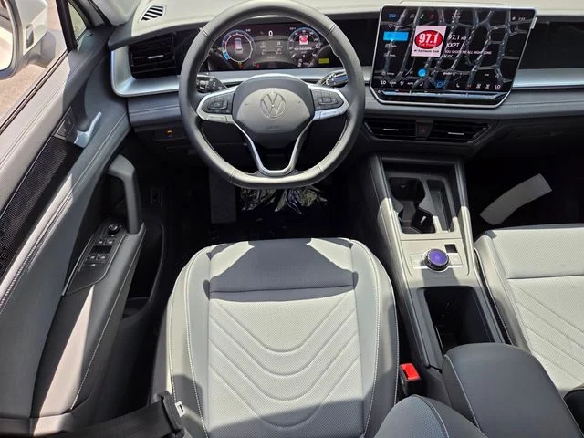 New 2026 White Volkswagen 2.0T SE image 9