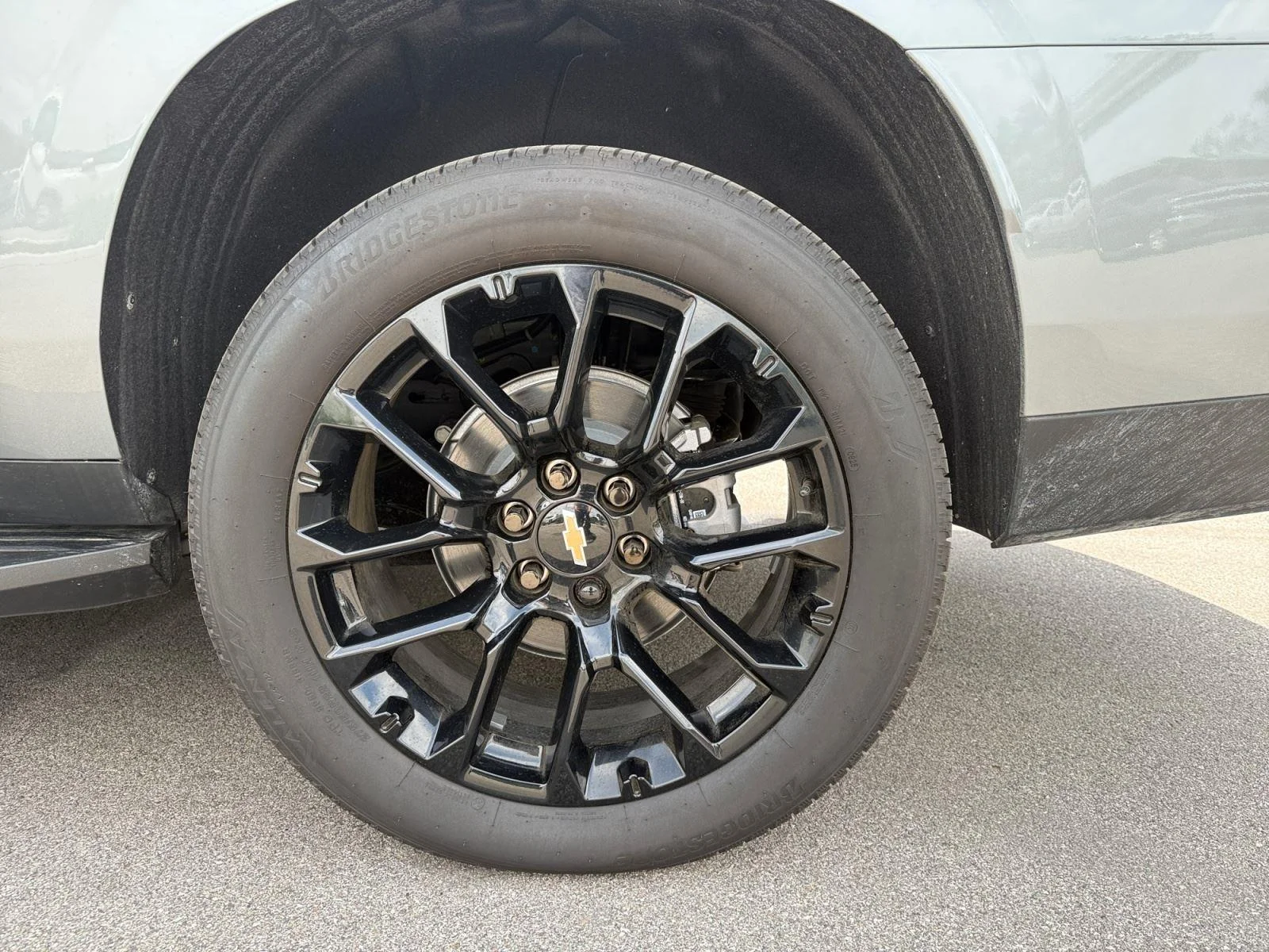 2026 Chevrolet Suburban High Country - Photo 32