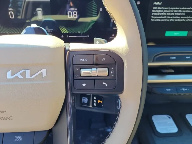 New 2027 Ivory Silver Kia EX image 22