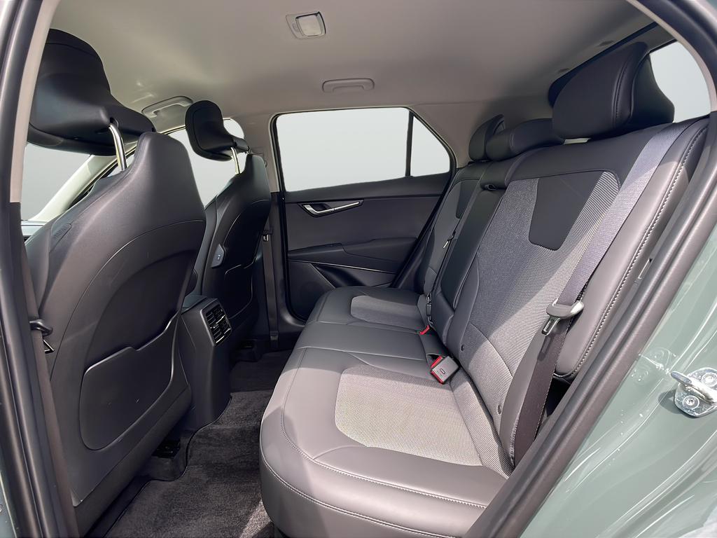 Used 2023 Green Kia EX image 26