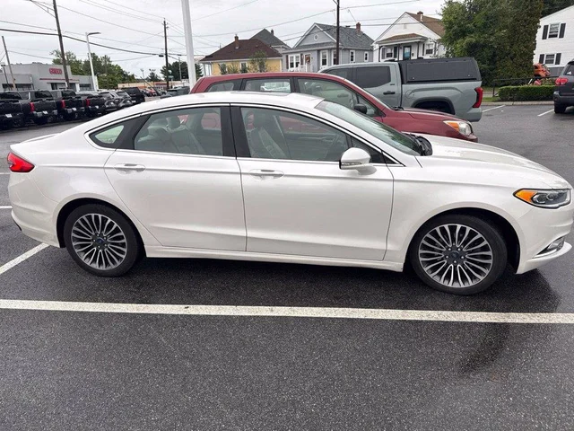 2017 Ford Fusion SE