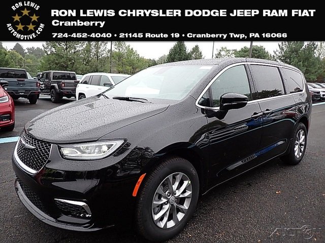 2026 Chrysler Pacifica Select AWD