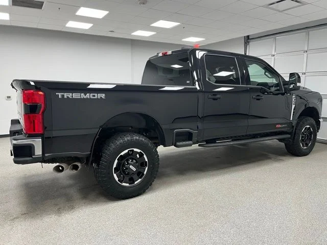 Used 2025 Black Ford Lariat image 11