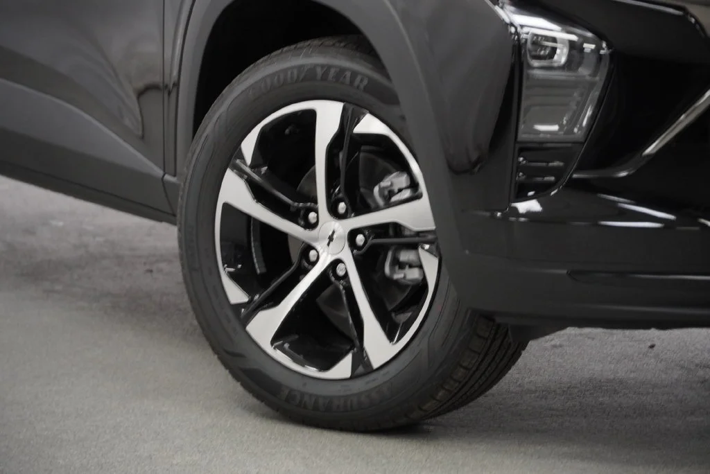 New 2026 Mosaic Black Metallic Chevrolet 1RS image 8