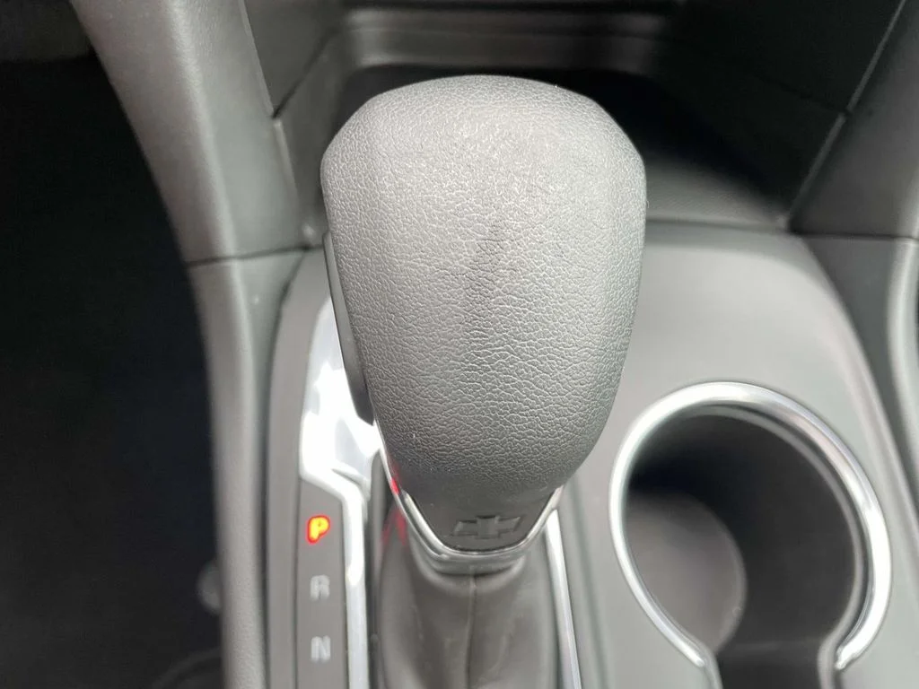 Used 2023 Summit White Chevrolet LT image 25