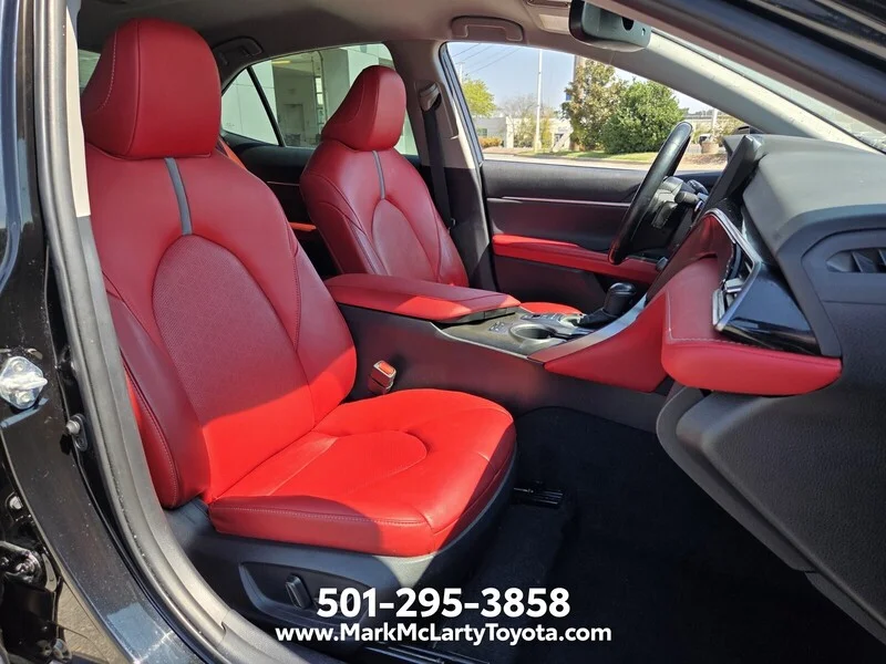 Used 2022 BLACK TOYOTA XSE AUTO image 15