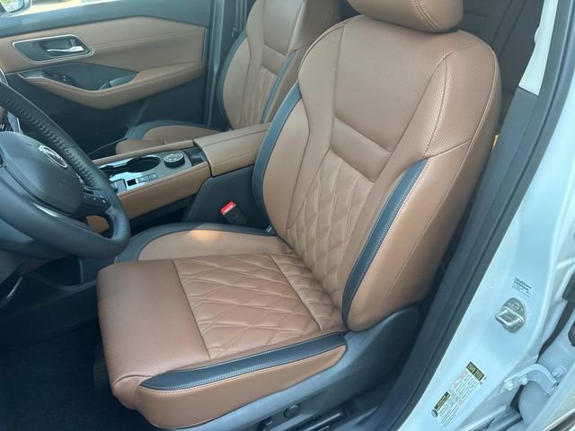 New 2026 White Nissan Platinum image 26