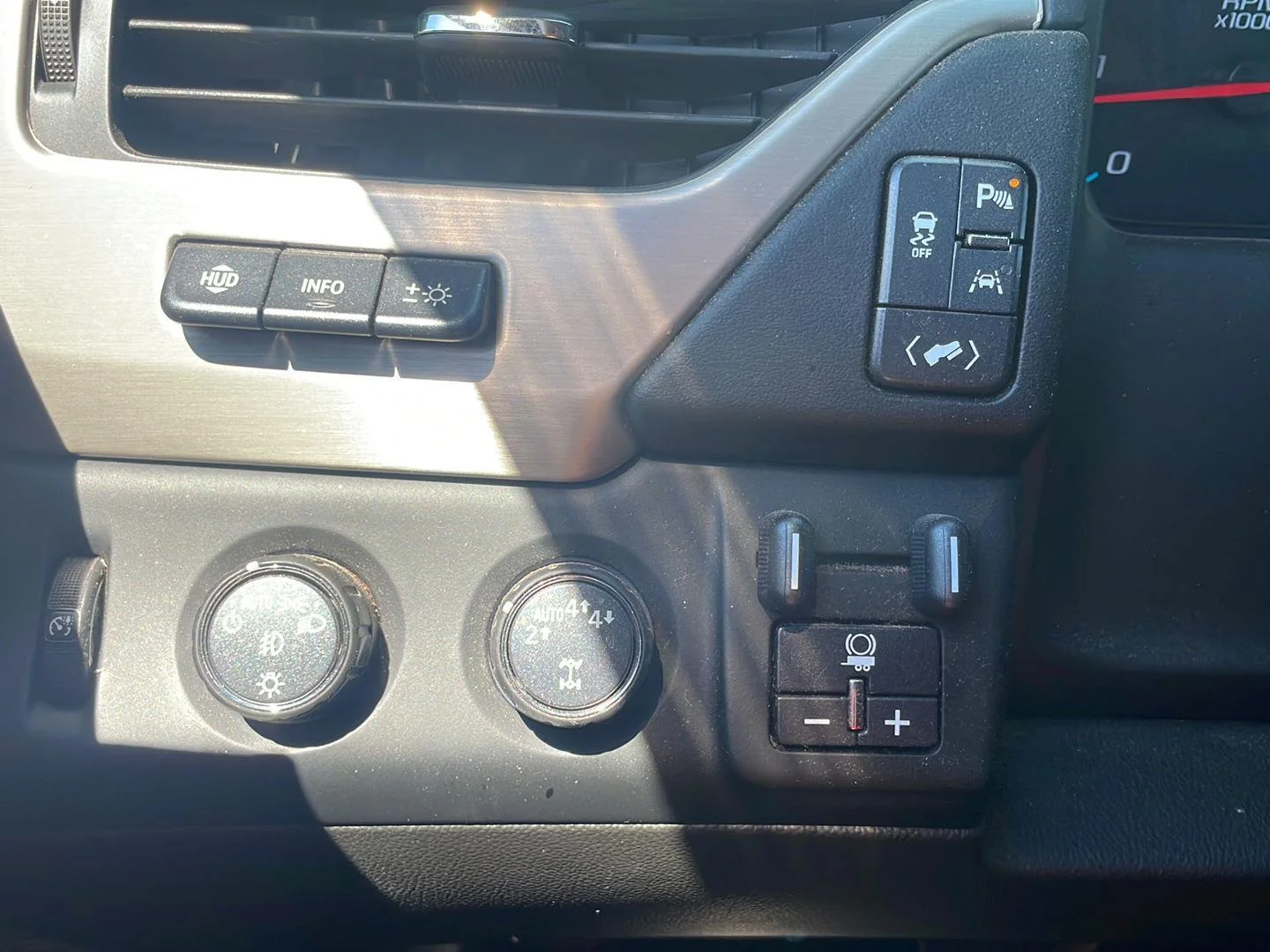 Used 2019 Quicksilver Metallic GMC Denali image 6