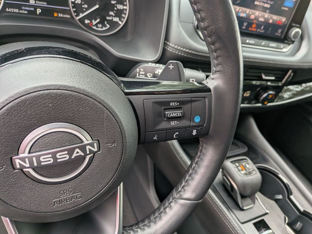 Used 2023 Black Nissan SL image 19