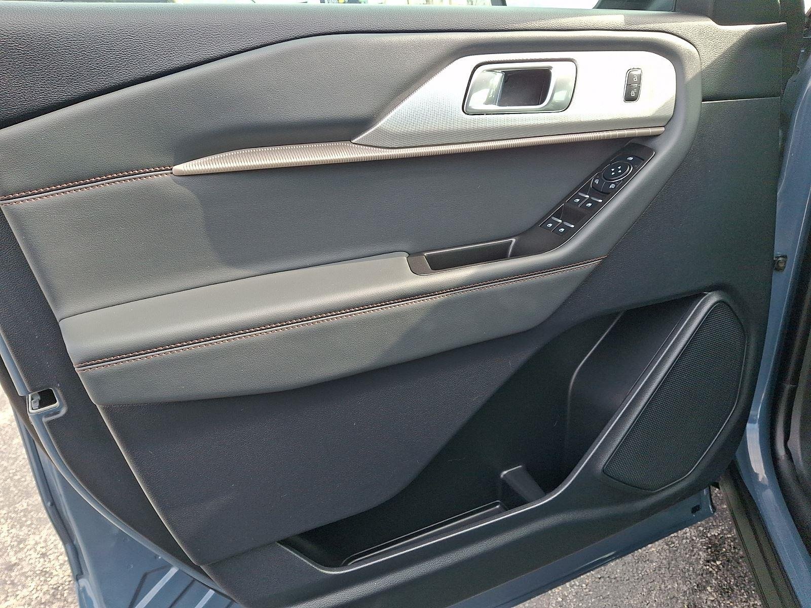 New 2026 Vapor Blue Metallic Ford Active image 10