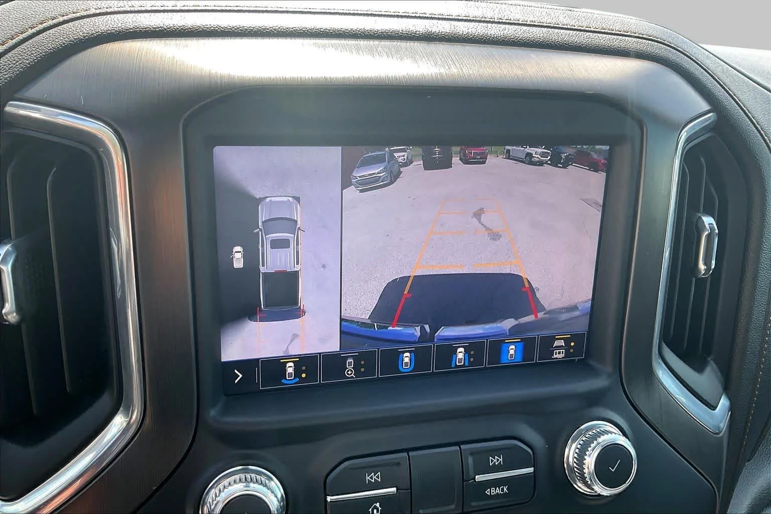 Used 2020 Onyx Black GMC AT4 image 23