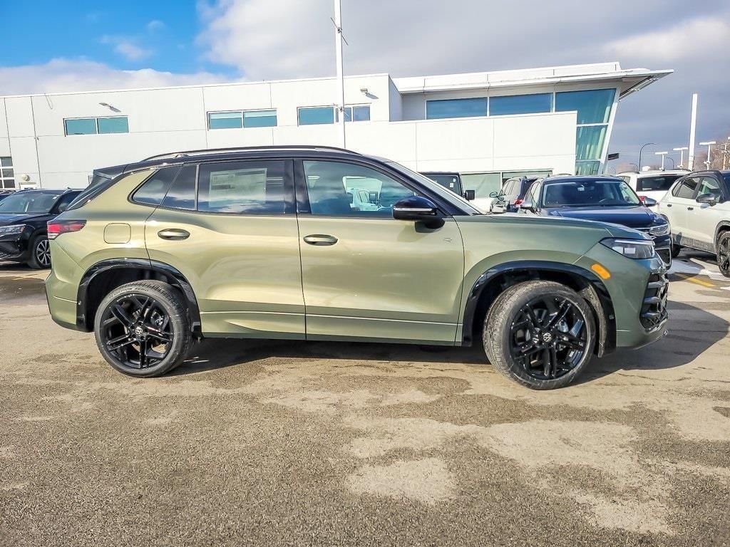 New 2026 Avocado Green w/Deep Black Roof Volkswagen 2.0T SE R-Line Black image 5