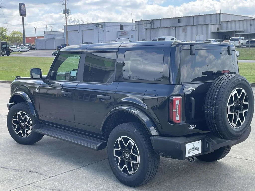 New 2026 Black Ford Outer Banks image 5