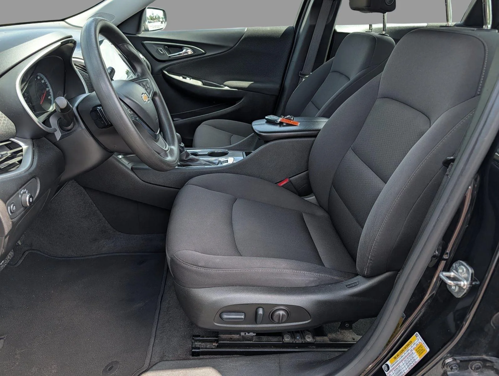 Used 2024 Mosaic Black Metallic Chevrolet LT image 8