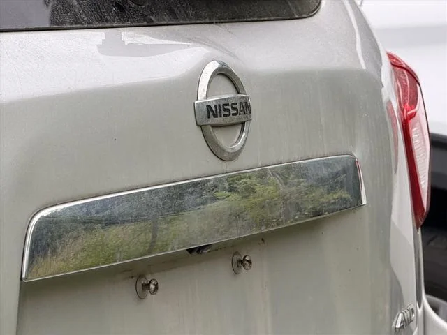 Used 2019 Silver Nissan SV image 11