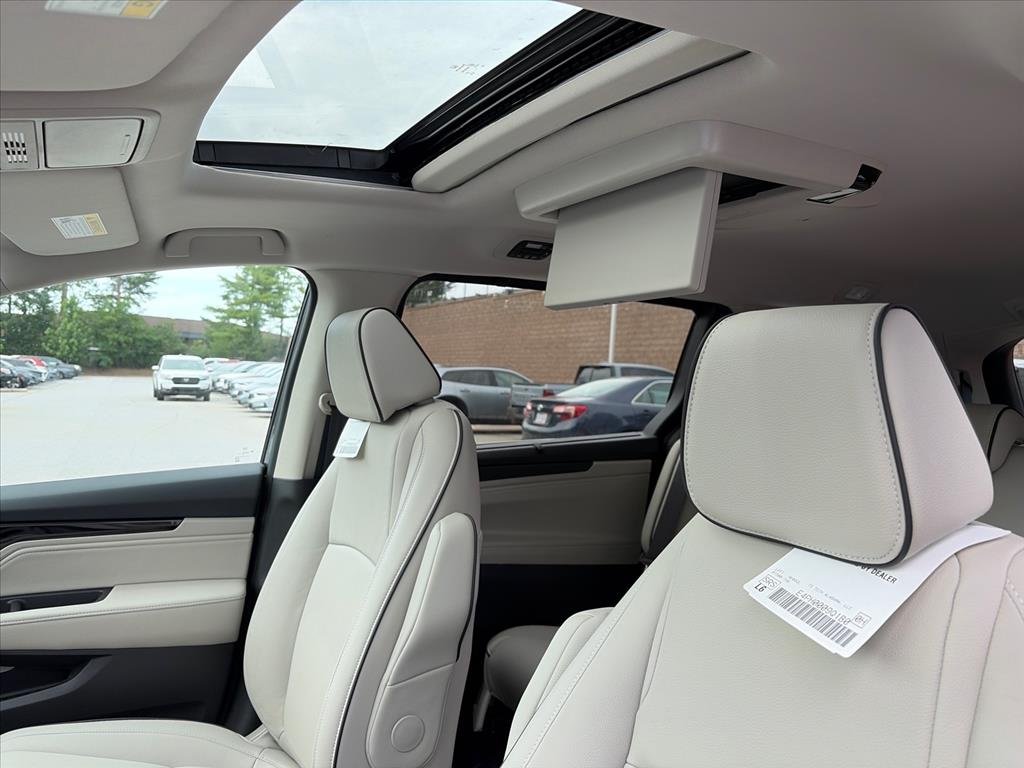 New 2026 Modern Steel Metallic Honda Touring image 10