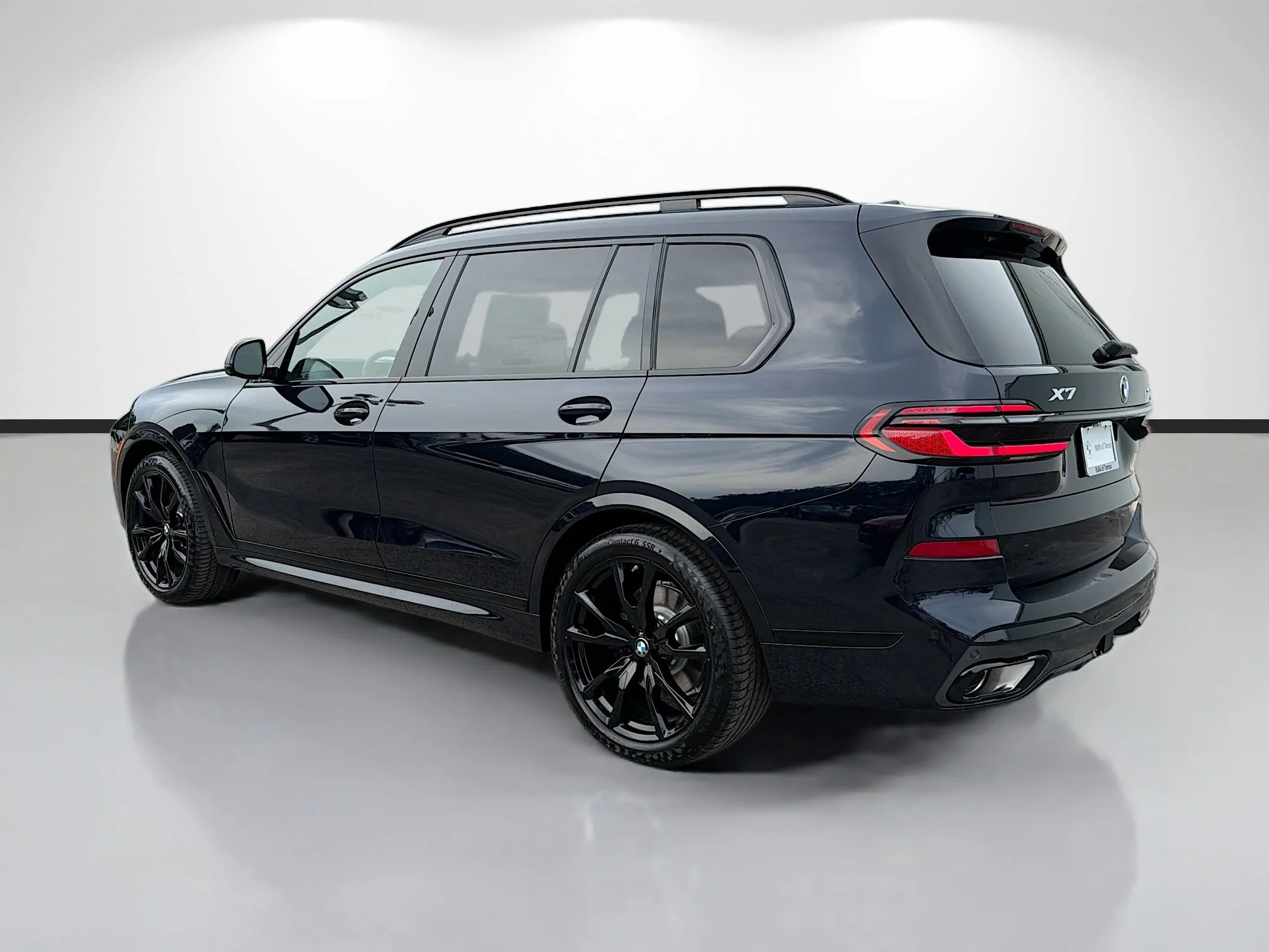 New 2027 Carbon Black Metallic BMW xDrive40i image 5