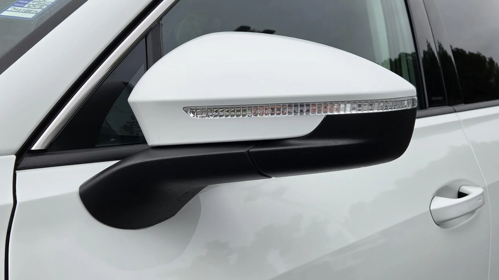 New 2026 pure white Volkswagen S image 12
