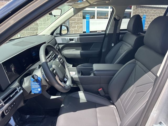 New 2026 Shimmering Silver Hyundai SEL image 12