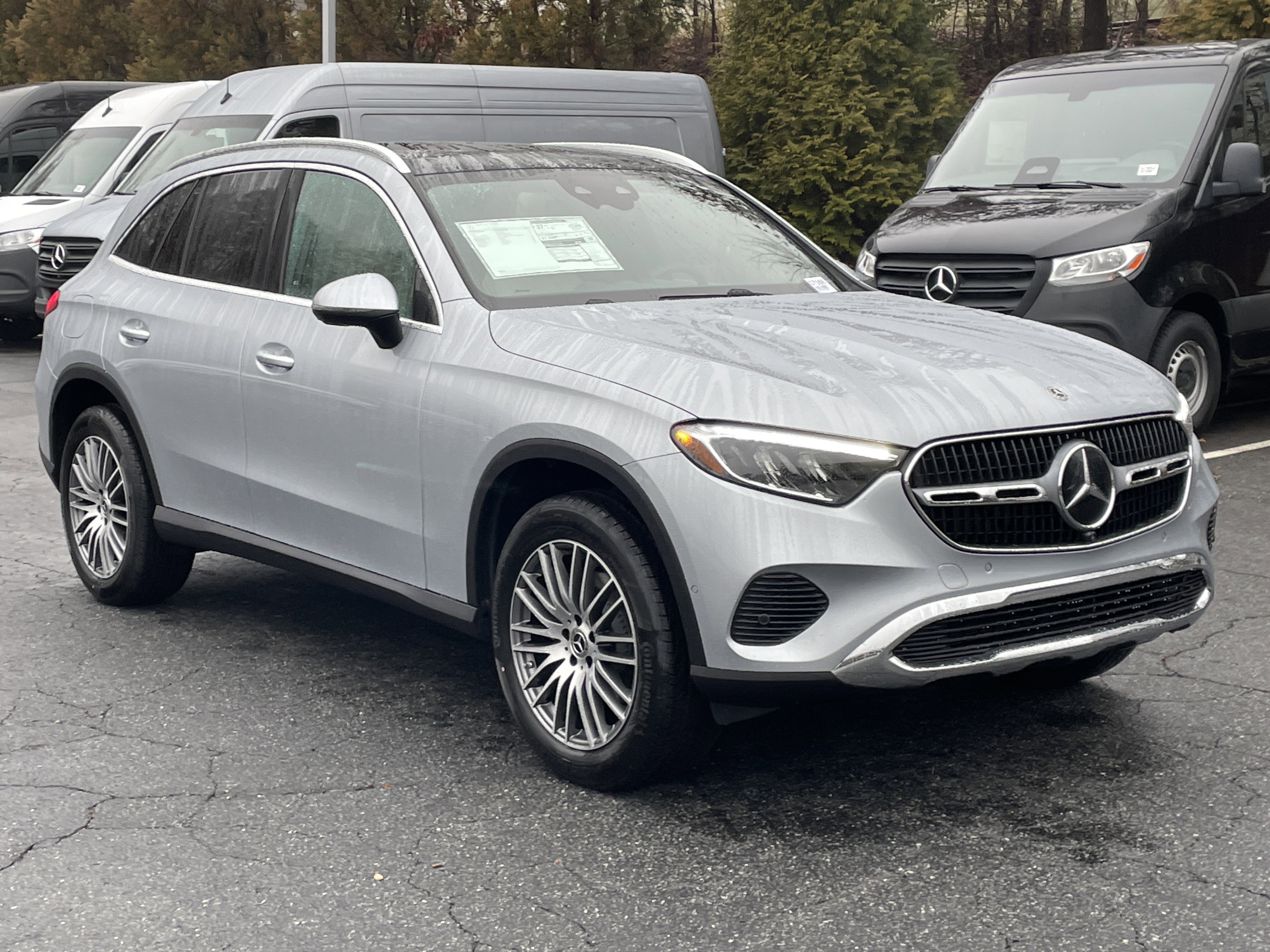 New 2026 Cirrus Silver Metallic Mercedes-Benz GLC 300 SUV image 4