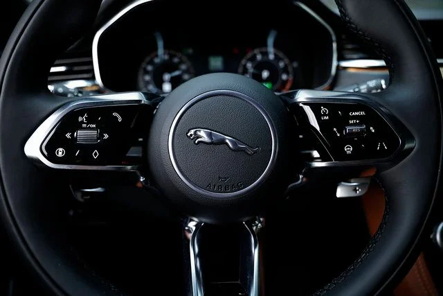 2026 Jaguar F-Pace R-Dynamic S - Photo 37