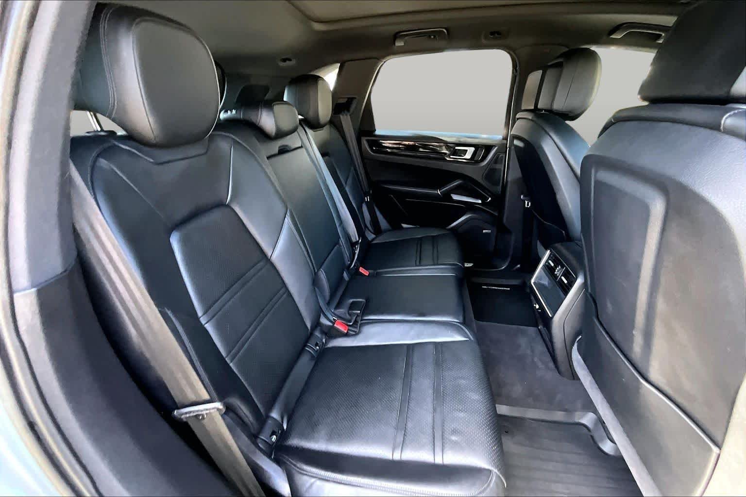 Used 2023  Porsche  image 20