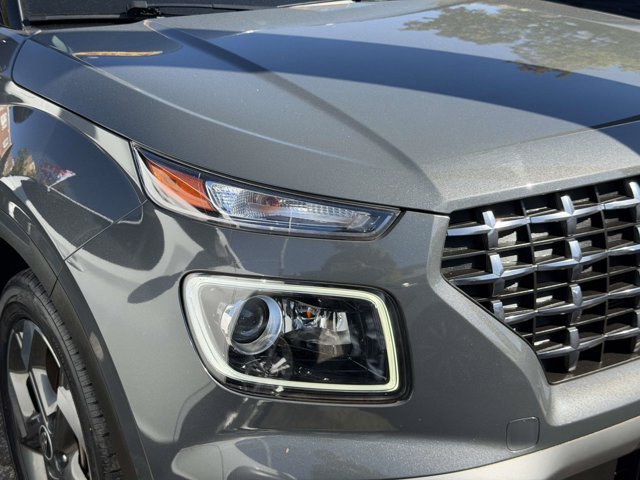 Used 2024 Ecotronic Gray Hyundai Limited image 8