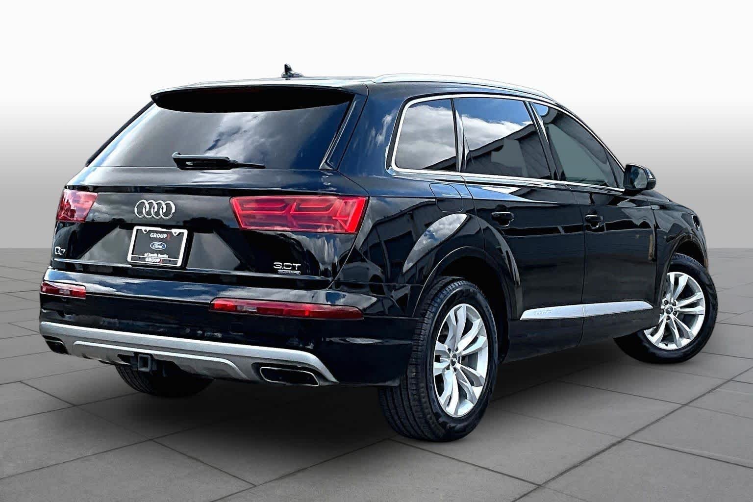 Used 2018 Orca Black Metallic Audi Premium image 13