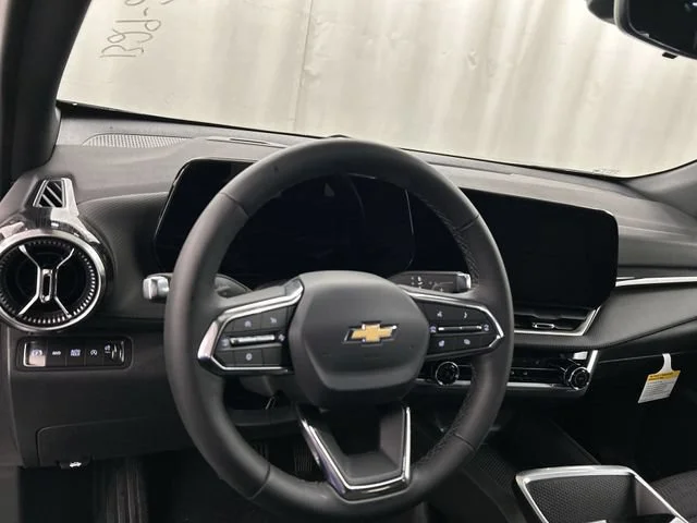 2026 Chevrolet Equinox LT - Photo 8