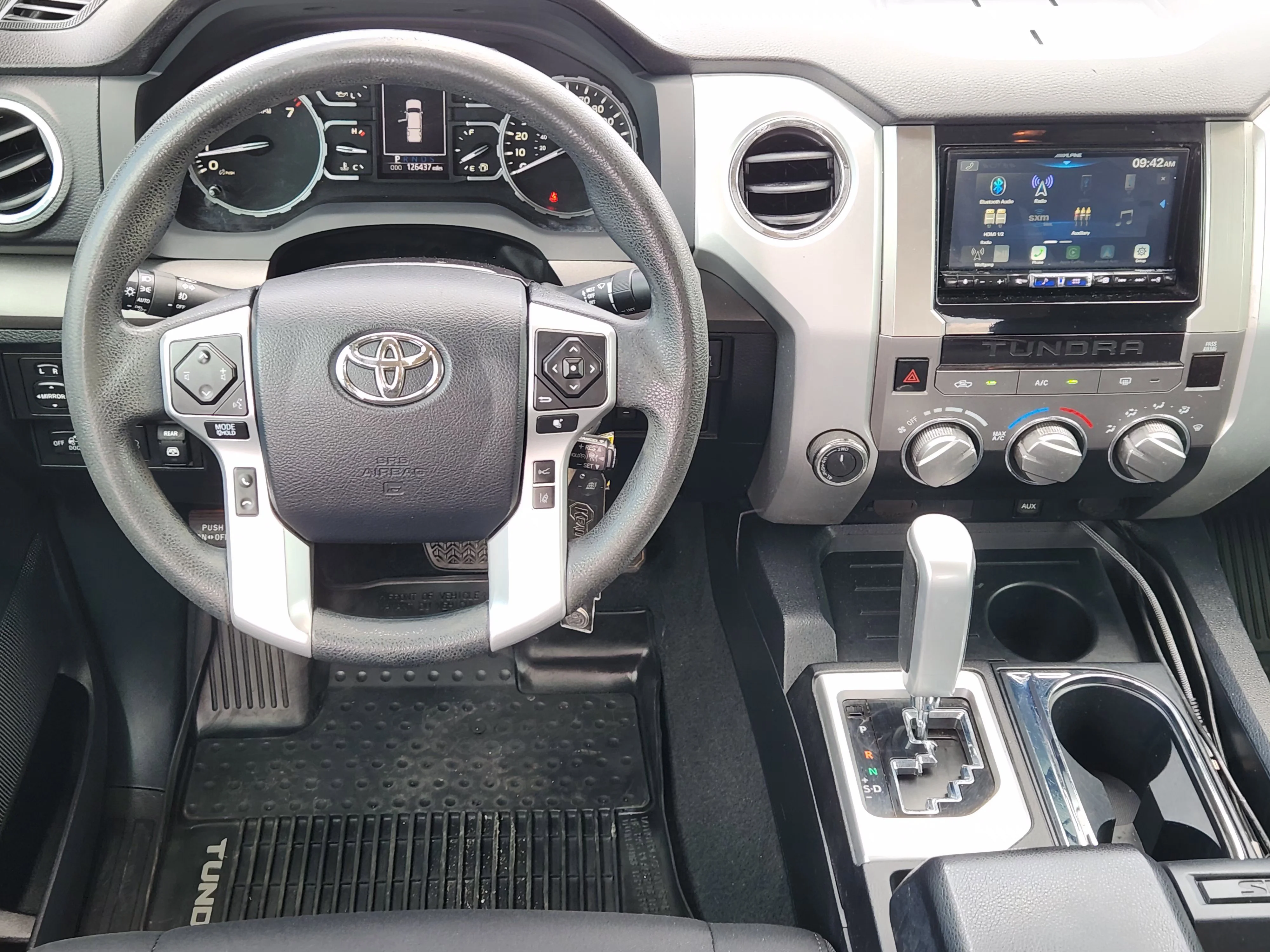 Used 2019  Toyota SR5 image 27