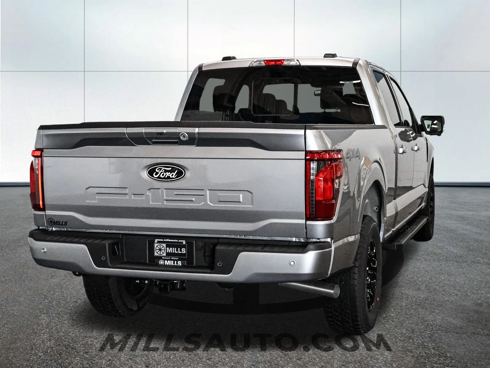 New 2026 Iconic Silver Metallic Ford XLT image 7