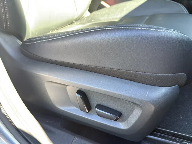 Used 2021 Gray Nissan SL image 18
