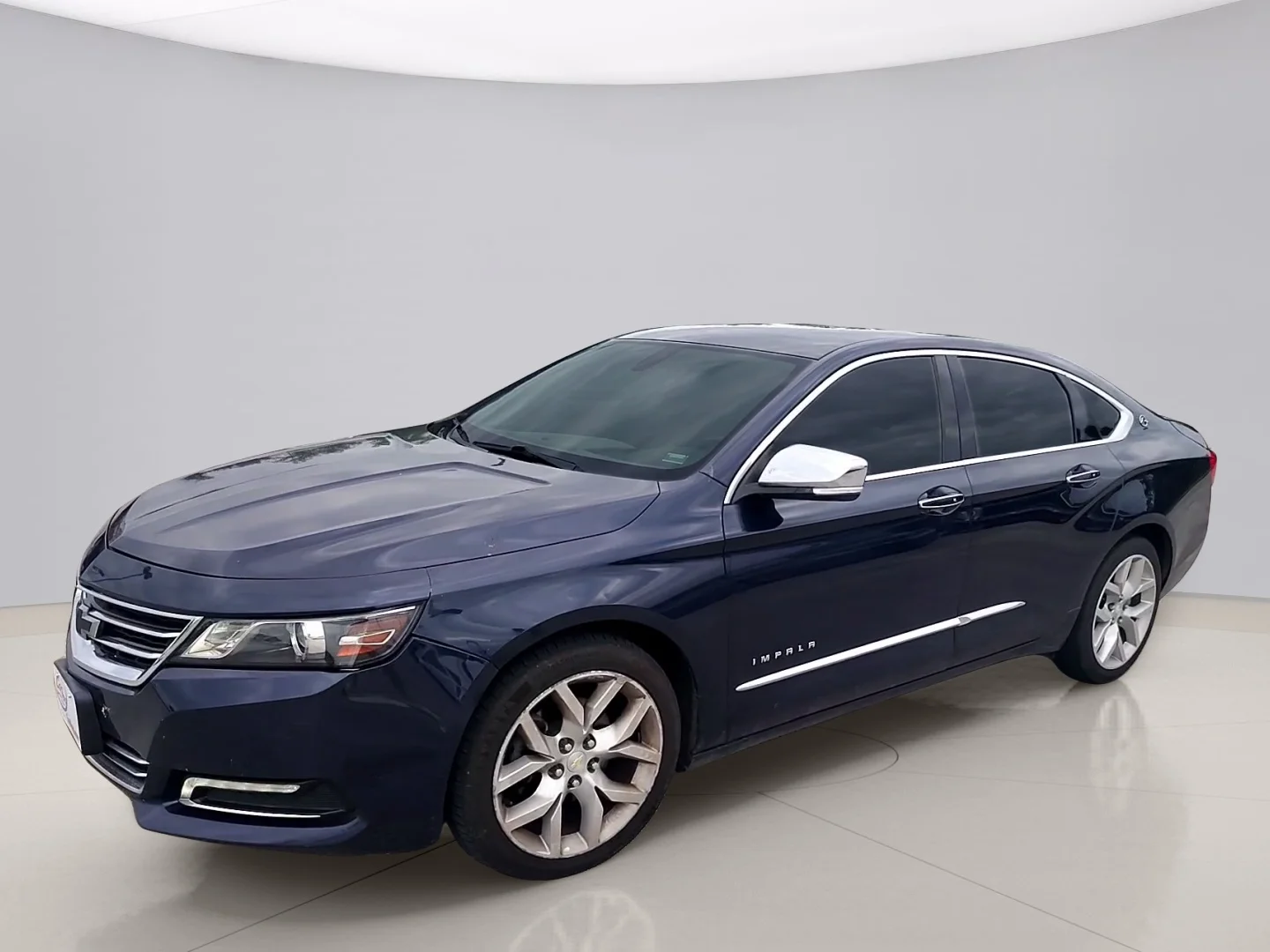 Used 2019 Blue Chevrolet LEATHER image 1