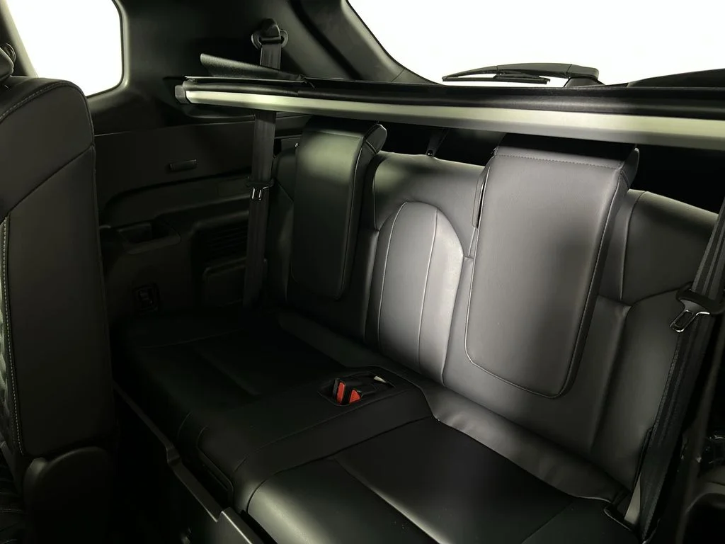 New 2026 Gray Nissan Platinum image 26