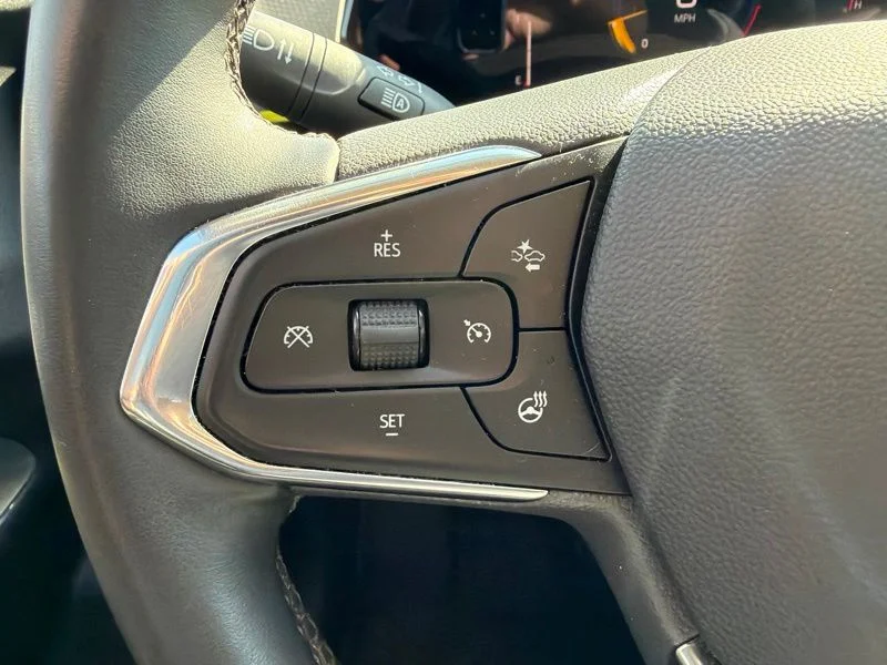 Used 2025 White Chevrolet ACTIV image 14