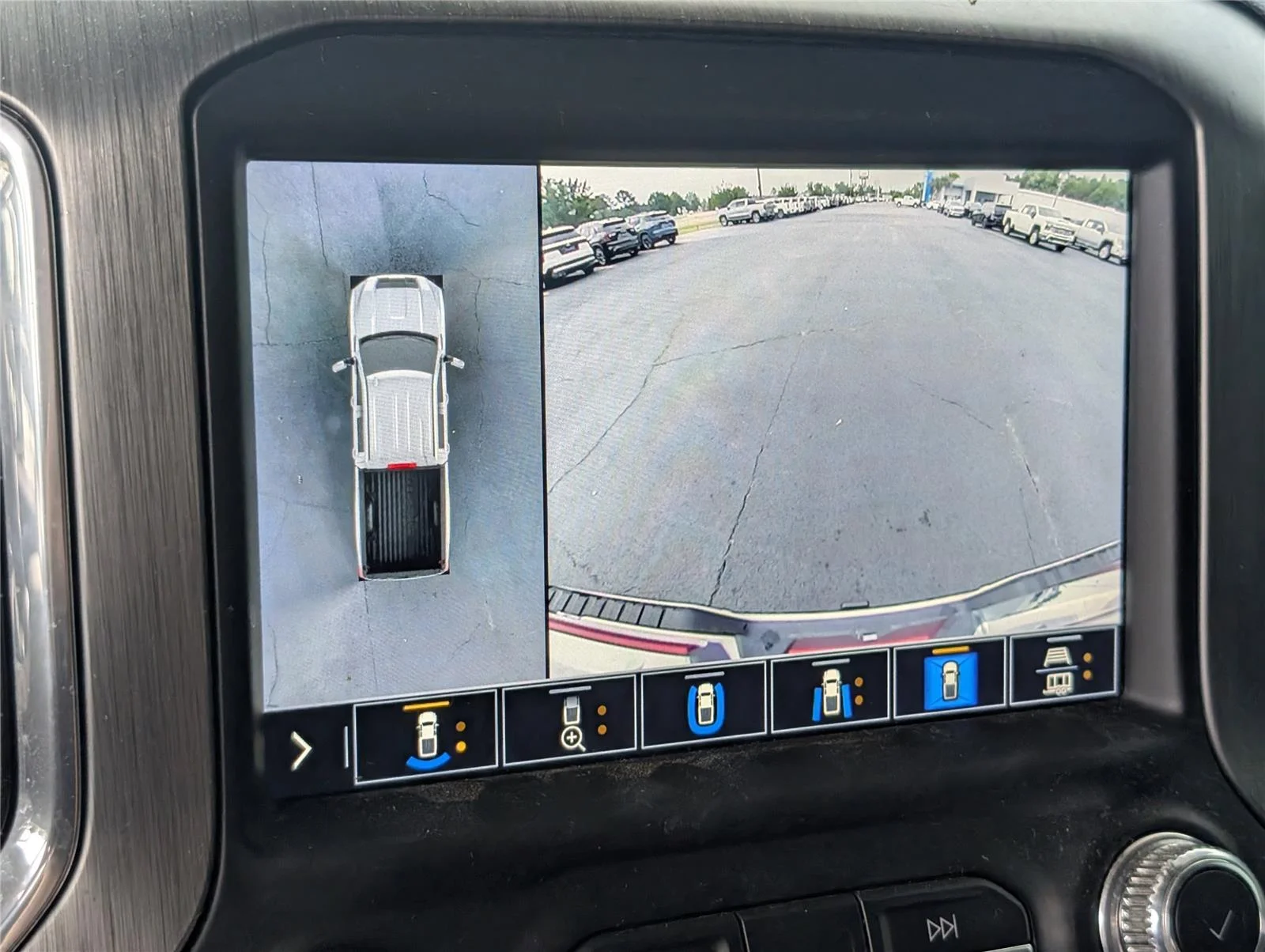 Used 2023 White Frost Tricoat GMC Denali image 19
