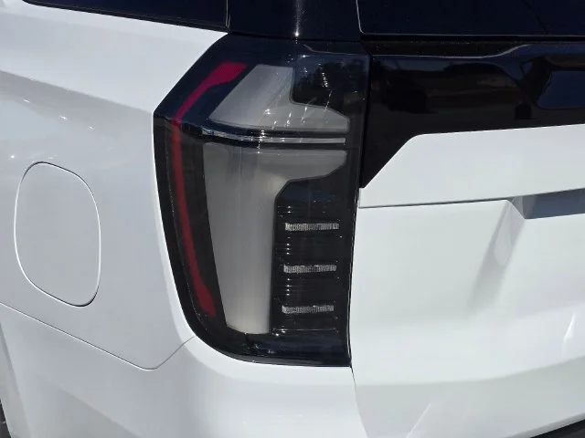 New 2027 Summit White Chevrolet LT image 11