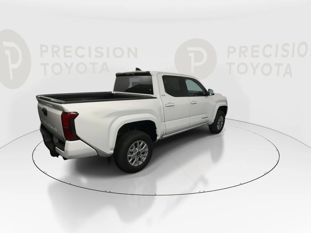 New 2026 Ice Cap Toyota SR5 image 19