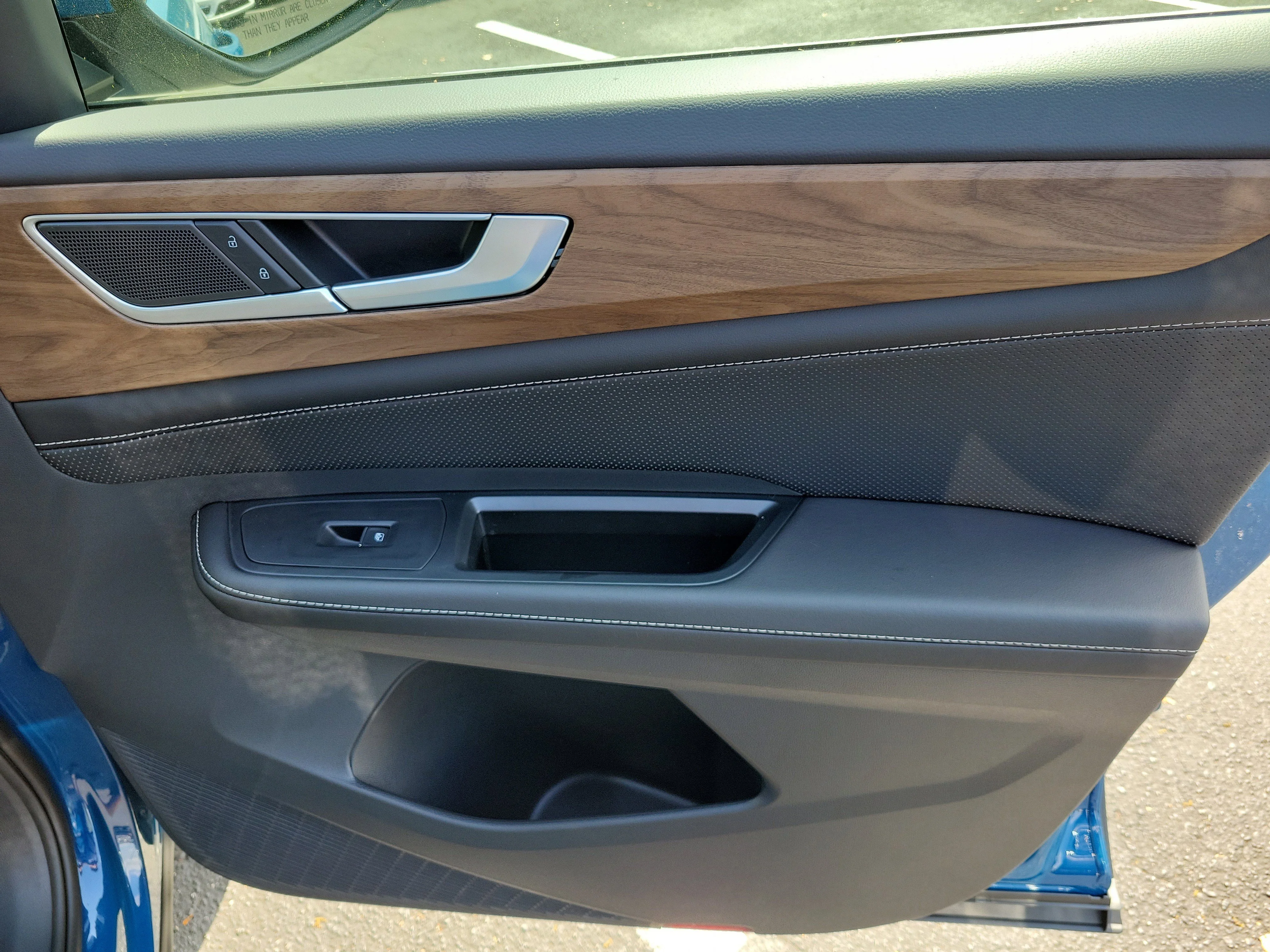 New 2026 Blue Volkswagen 2.0T SE w/Technology image 8