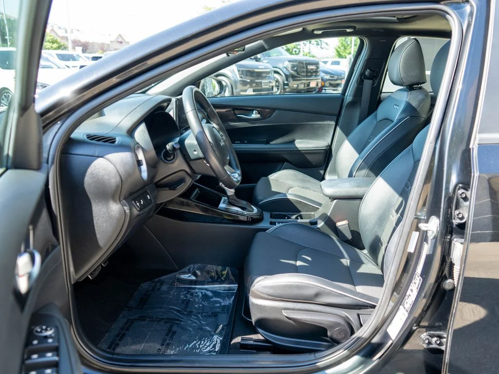 Used 2023 Black Kia GT-Line image 11