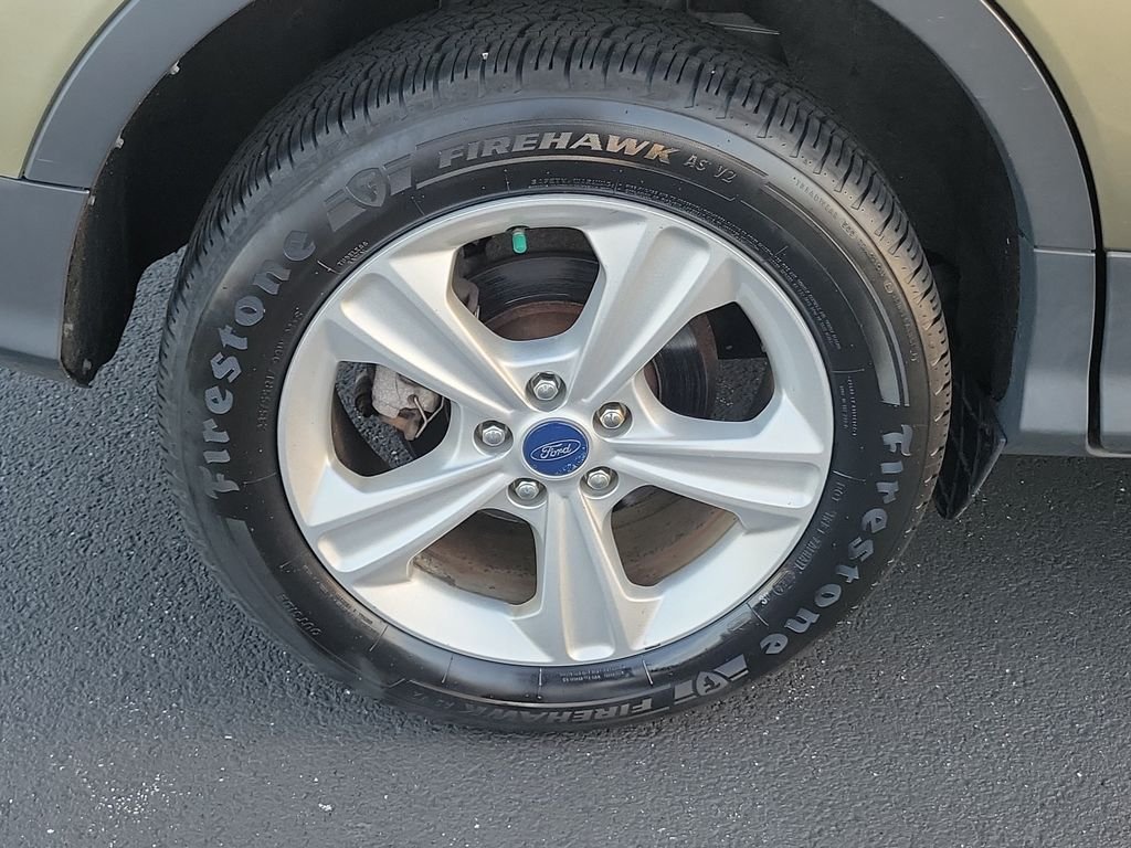 Used 2014  Ford SE image 5